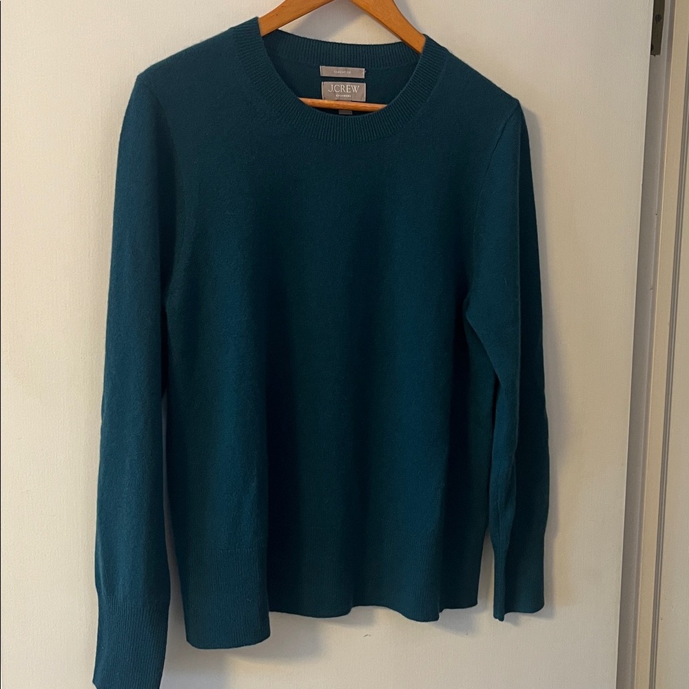 J Crew Classic Crewneck Cashmere Sweater